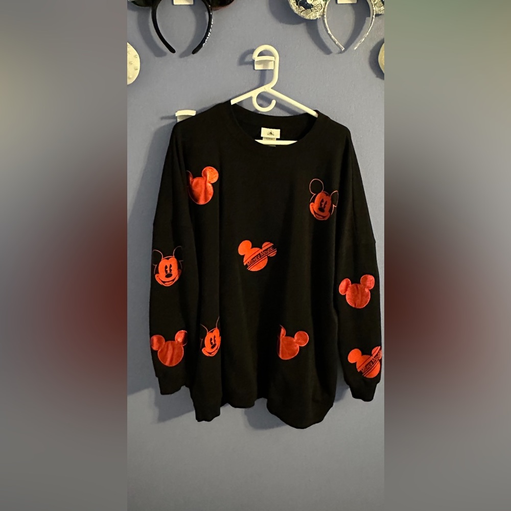 Mickey Icon Pullover